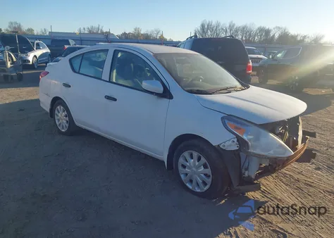 2017 Nissan Versa 1.6 S+ из США, поврежденный, VIN 3N1CN7AP2HL837790